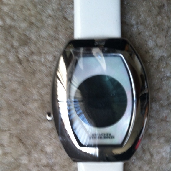 NWT Kenneth Cole Watch