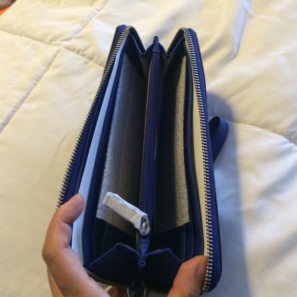 Sold!!! - Picture 2 of 4