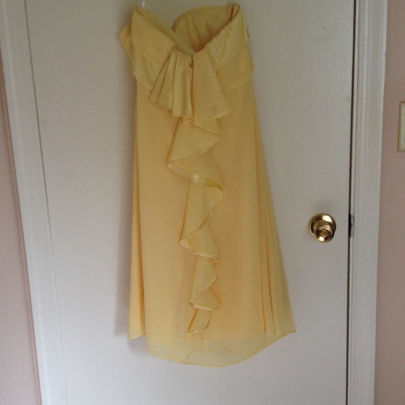 Beautiful chiffon yellow dress - Picture 2 of 3