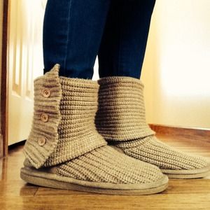 Bearpaw sweater knit boots!