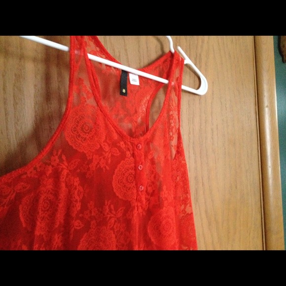 Red Lace Tank - Picture 2 of 2