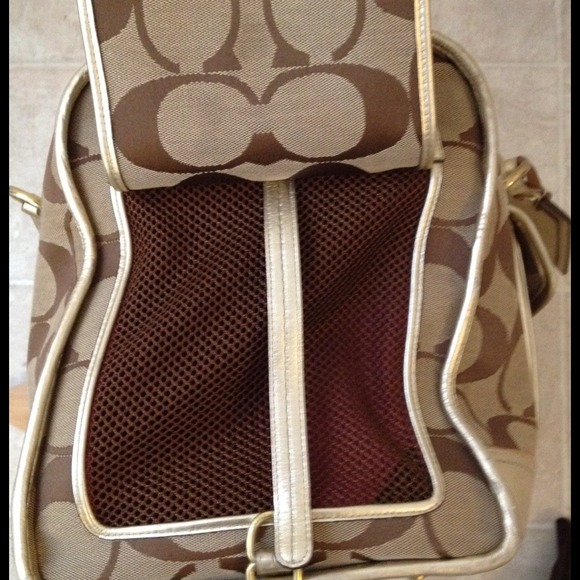 coach carrier 60 coach handbags coach carrier from sheilah s closet on poshmark coach carrier 60 coach handbags coach carrier from sheilah s closet on poshmark