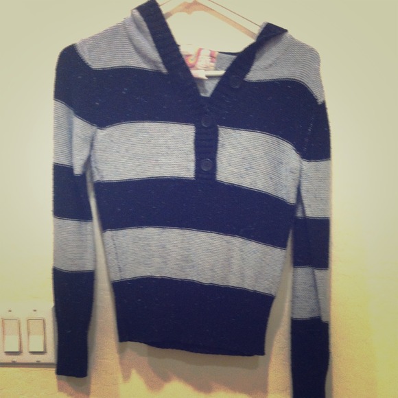 %^*~SOLD~<%^> Grey and Black