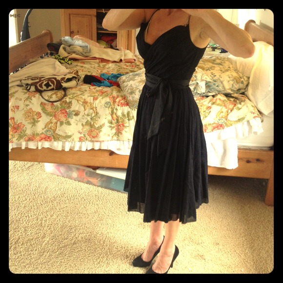 Dresses & Skirts - Black vintage style dress