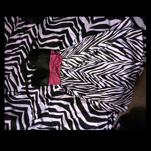 No strap zebra print dress