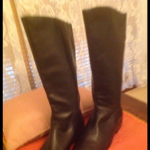 LEATHER BOOTS - Picture 3 of 3