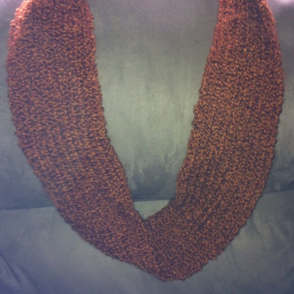 Infinity scarf - Picture 2 of 3