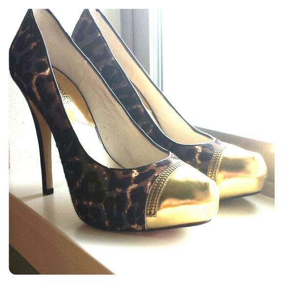 Michael Kors NWOB sz 8 leopard & gold stilettos