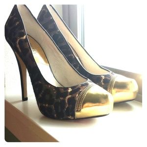Michael Kors NWOB sz 8 leopard & gold stilettos