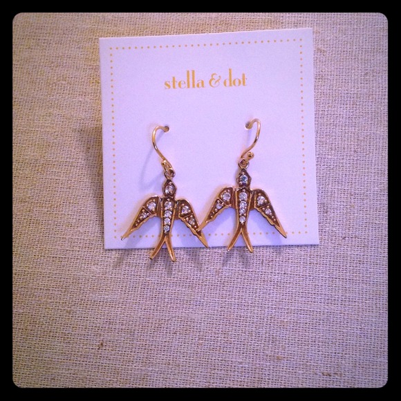 Stella & Dot Soar Earrings