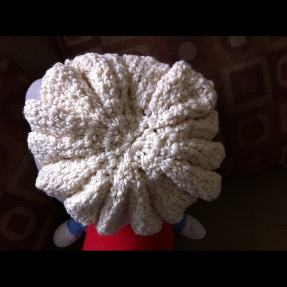 Barrett - Picture 2 of 2