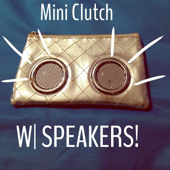 Silver Clutch W/ Speakers!!