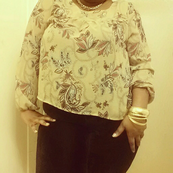 Colorful Shear Top - Picture 4 of 4