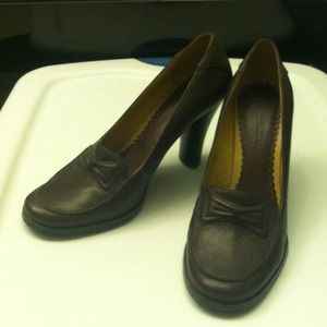 Donald J Pliner brown heels