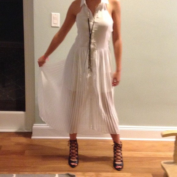 White high low pleated chiffon dress - Picture 4 of 4