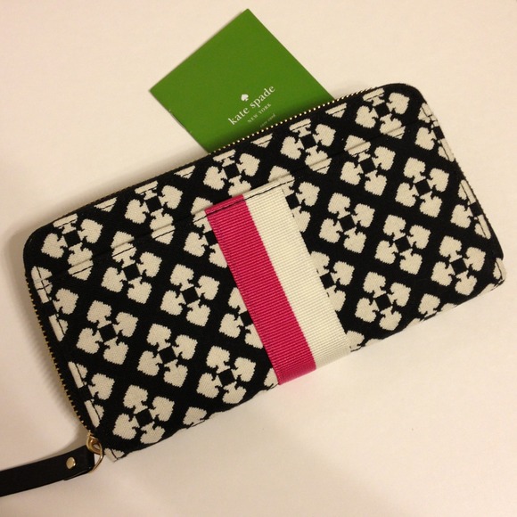 ⛔Sold⛔Kate Spade Wallet NWT Authentic - Picture 3 of 4