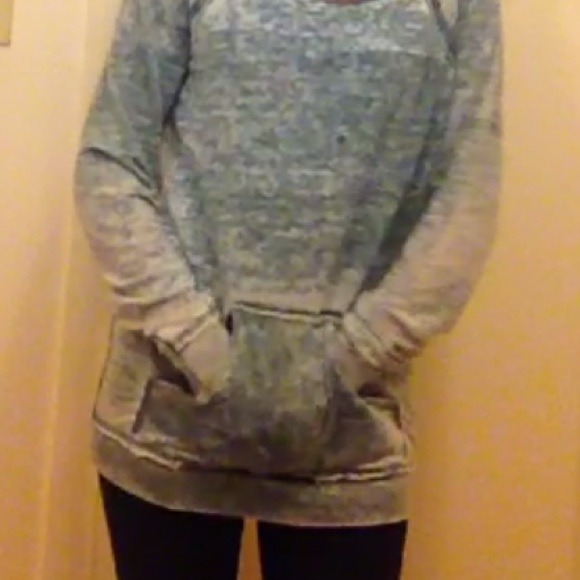 Sweatshirt - Picture 4 of 4