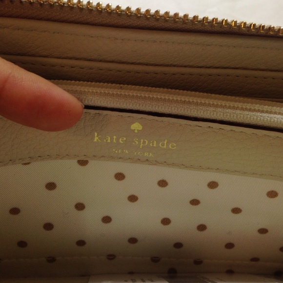 Kate Spade Wallet - Picture 4 of 4
