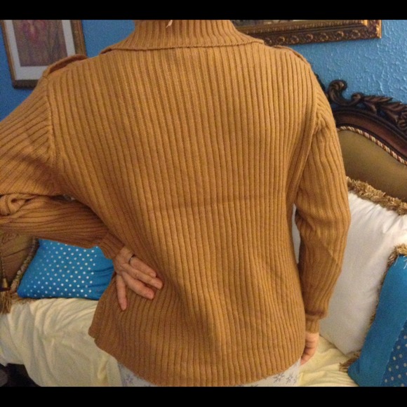 👘Chestnut Sweater👘 - Picture 2 of 4