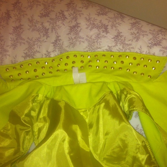 Forever 21 Lime Green Vest - Picture 2 of 4