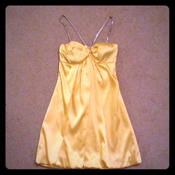 🔸BUNDLED🔸Yellow rhinestone bubble dress