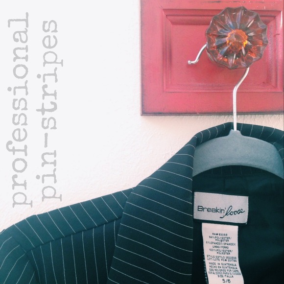 Black & White Pinstripe Blazer 💼👠