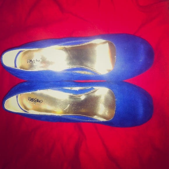 Cobalt blue platform wedge