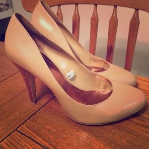 Nude Heels Size 10