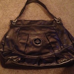 Purse-medium sized