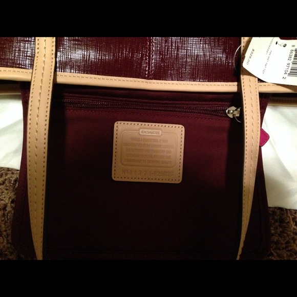 Authentic Coach tote - Picture 4 of 4