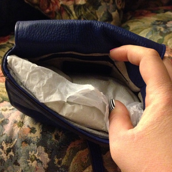 Brand new Michael Kors blue small shoulder bag nwt - Picture 4 of 4