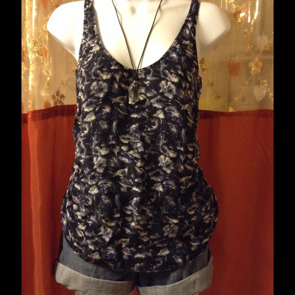 *sold* Cute silk top *reduced*