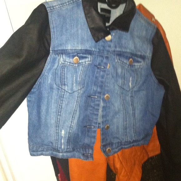 Jean jacket leather selves worn only once
