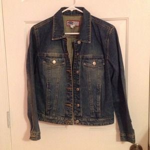 🎉HP 7/16/14🎉Old Navy Denim Jacket