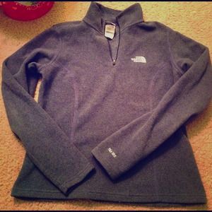 ⭐️SALE⭐️Dark blue tka  northface 100  pull over