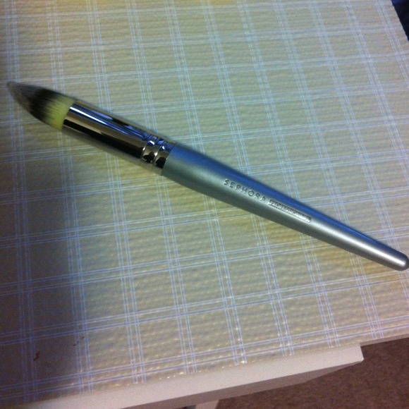 Sephora make up brush...
