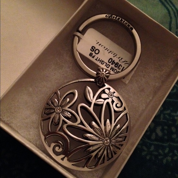 ✨ Brighton Flower Keychain ✨