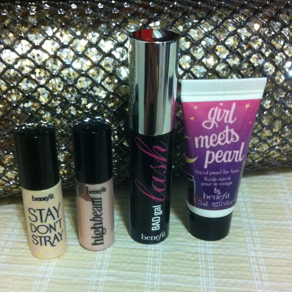 Benefit mini travel size makeup...💄🎀