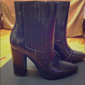 REDUCED! Pour La Victoire Marcia Booties