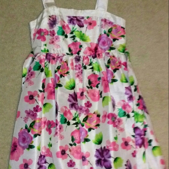 Adorable. Girls dress