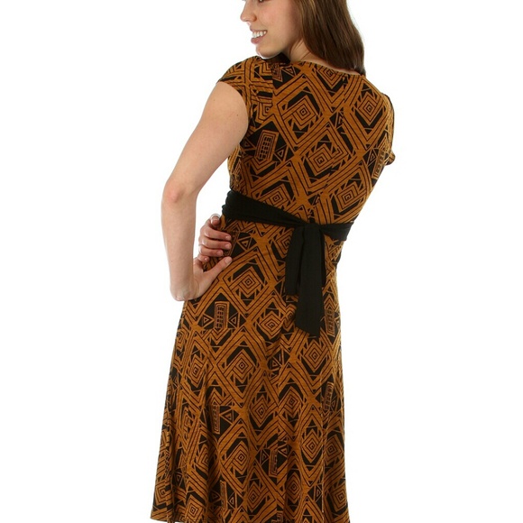 Dress - Picture 3 of 3