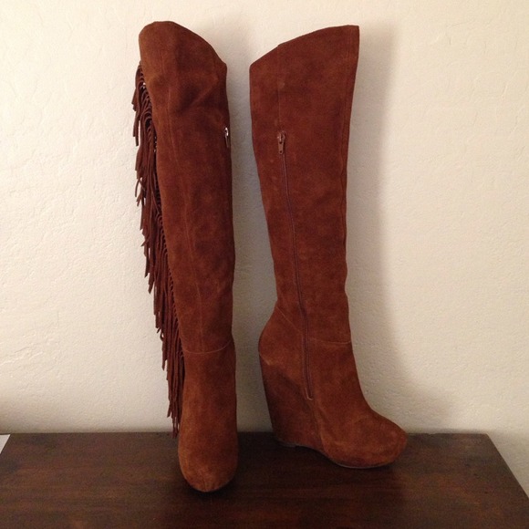 Steve Madden badgess- chestnut suede