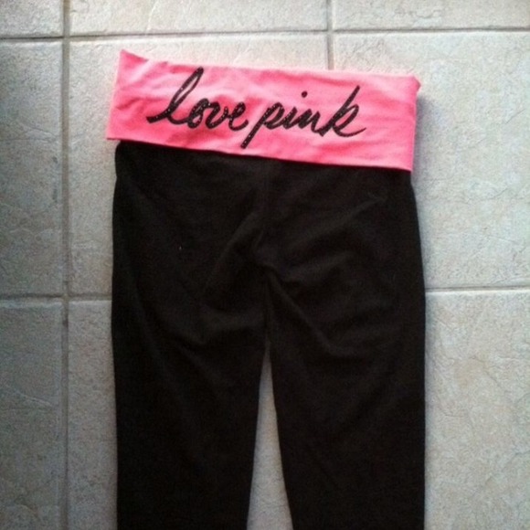 Victoria's Secret Pink crop yoga leggings