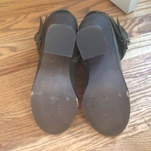 Shoemint Shoes - ShoeMint Olive Green "Emma" Booties Size 8.5 Shoemint Shoes - ShoeMint Olive Green "Emma" Booties Size 8.5