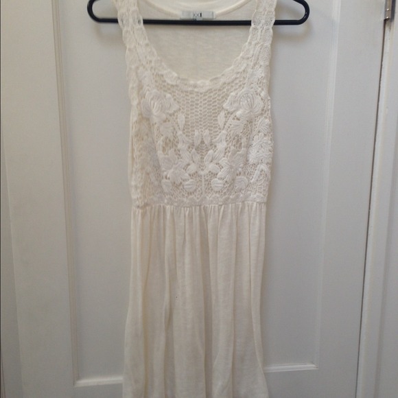 ❤SOLD❤️ White crochet lace dress.