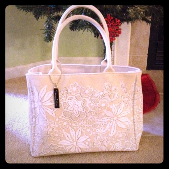 SOLD Oscar de la Renta floral canvas tote