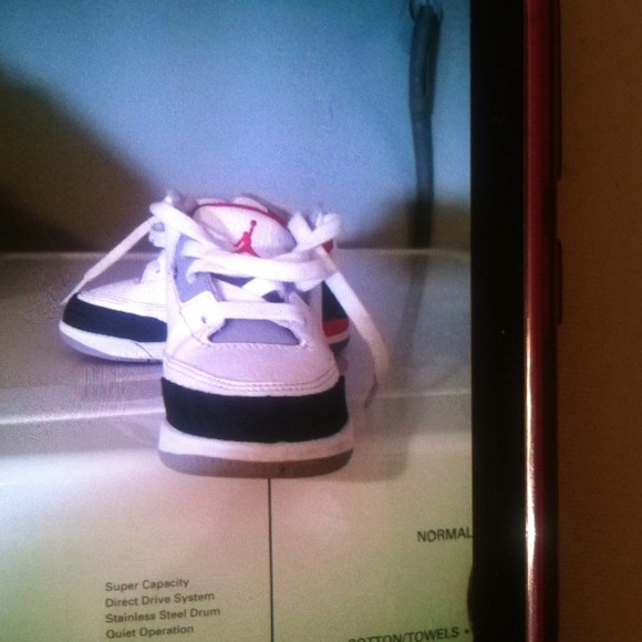 Kids sneakers
