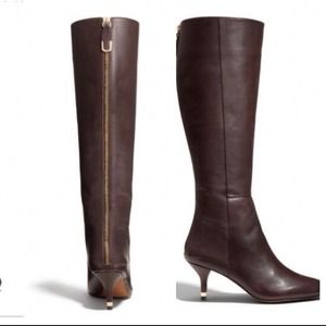 SOLD!!! COACH Faith Boot in Leather -Chesnut