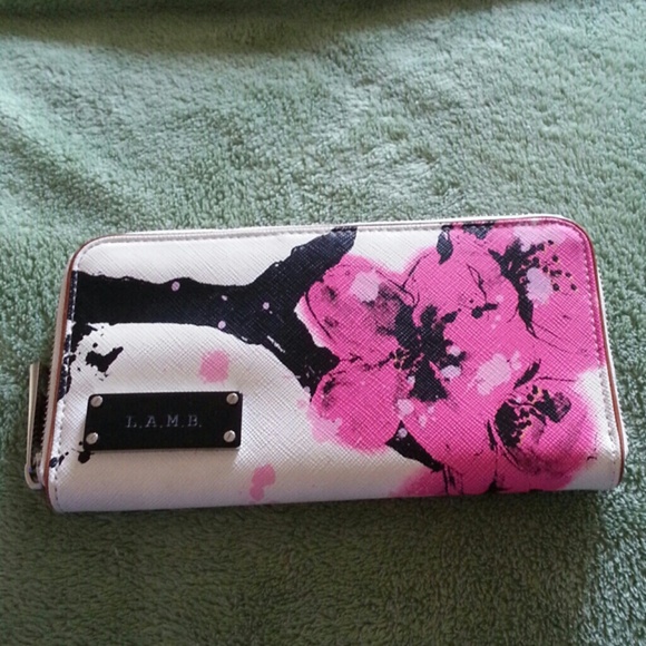 L.A.M.B Zippy wallet