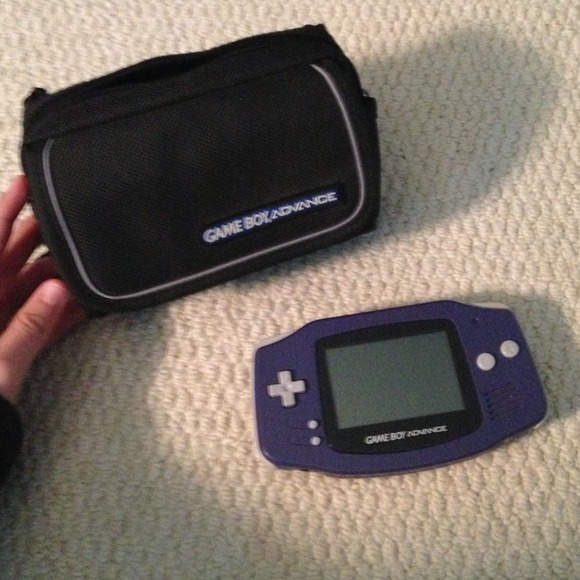 Game boy advance w/ case
